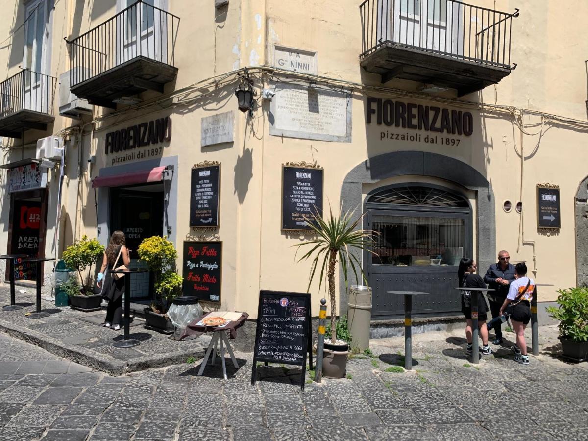 Centro Storico Napoli La Casa Di Ciro Vila Exterior foto