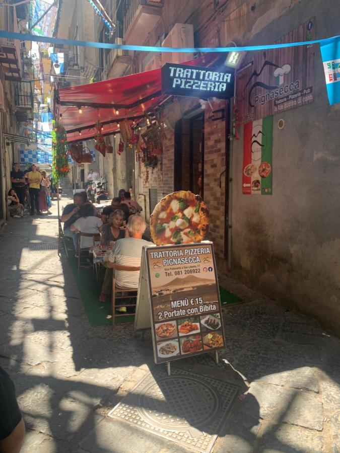 Centro Storico Napoli La Casa Di Ciro Vila Exterior foto